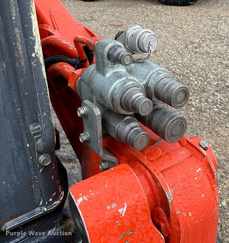 image for item MM9532 2021 Kubota SVL95-2S  tracked skid steer loader