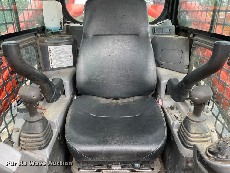 image for item MM9532 2021 Kubota SVL95-2S  tracked skid steer loader