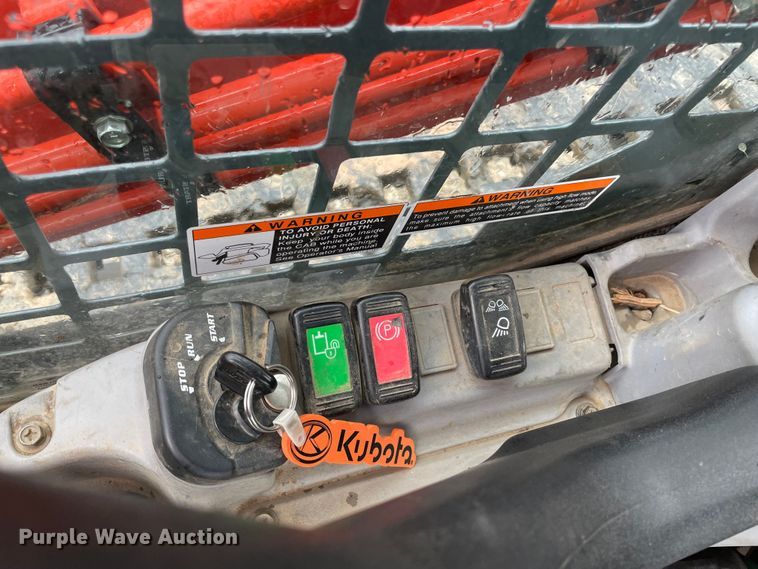 image for item MM9532 2021 Kubota SVL95-2S  tracked skid steer loader