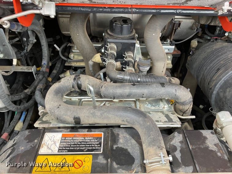 image for item MM9532 2021 Kubota SVL95-2S  tracked skid steer loader