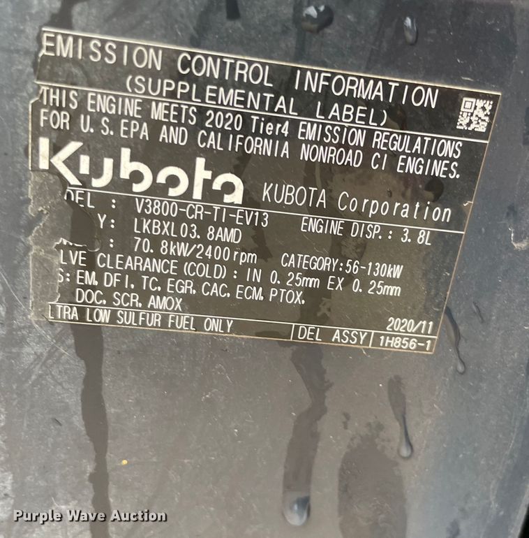 image for item MM9532 2021 Kubota SVL95-2S  tracked skid steer loader