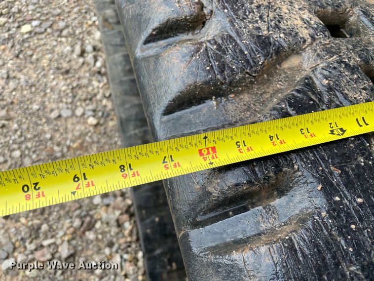 image for item MM9532 2021 Kubota SVL95-2S  tracked skid steer loader