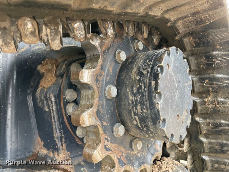 image for item MM9532 2021 Kubota SVL95-2S  tracked skid steer loader