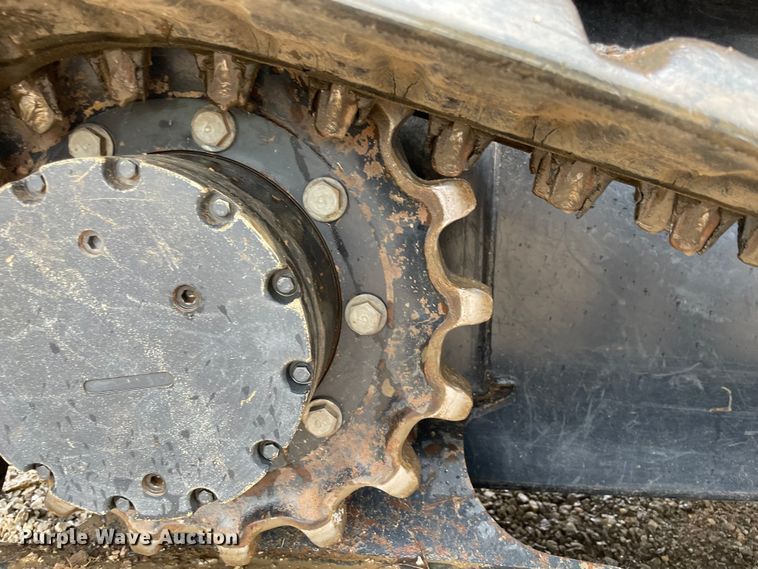 image for item MM9532 2021 Kubota SVL95-2S  tracked skid steer loader