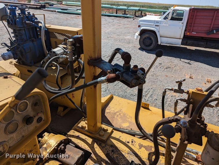 image for item MN9995 Caterpillar D7  tack rig