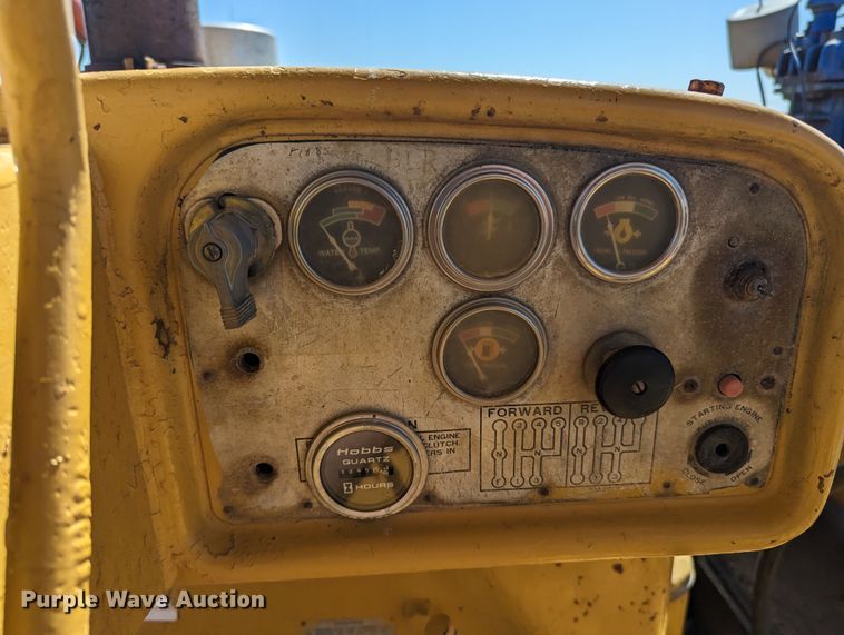 image for item MN9995 Caterpillar D7  tack rig