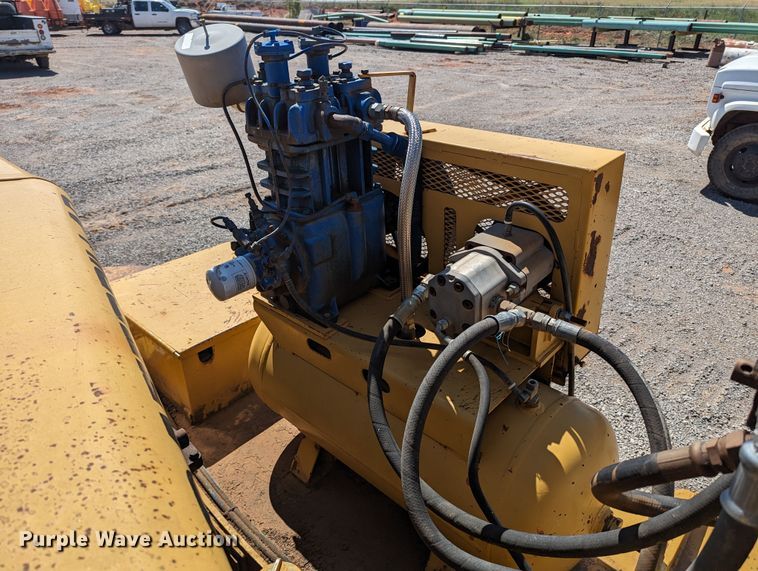 image for item MN9995 Caterpillar D7  tack rig