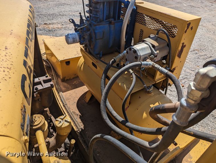 image for item MN9995 Caterpillar D7  tack rig