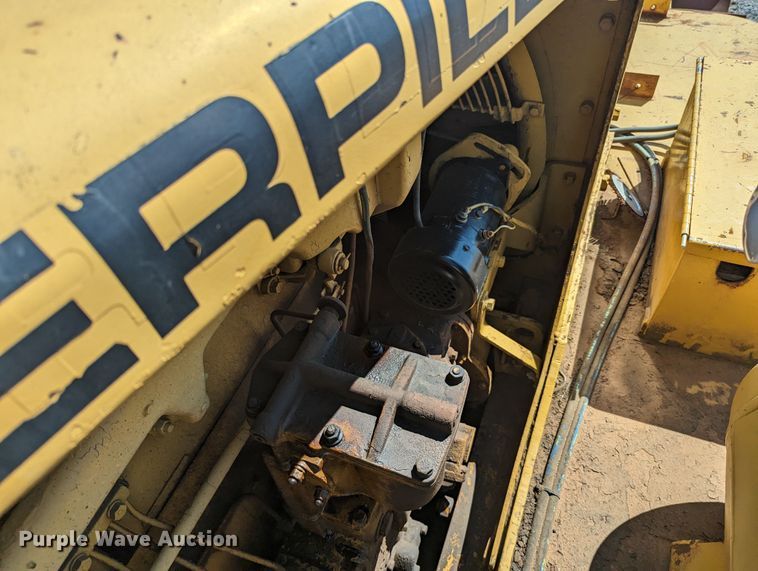 image for item MN9995 Caterpillar D7  tack rig