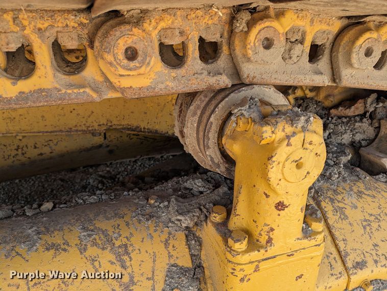 image for item MN9995 Caterpillar D7  tack rig