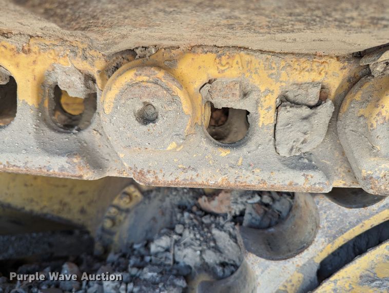 image for item MN9995 Caterpillar D7  tack rig