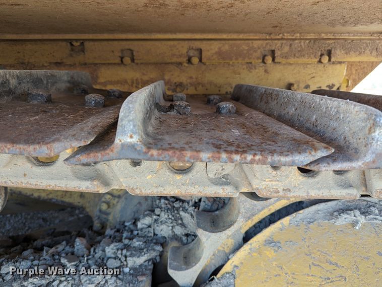 image for item MN9995 Caterpillar D7  tack rig