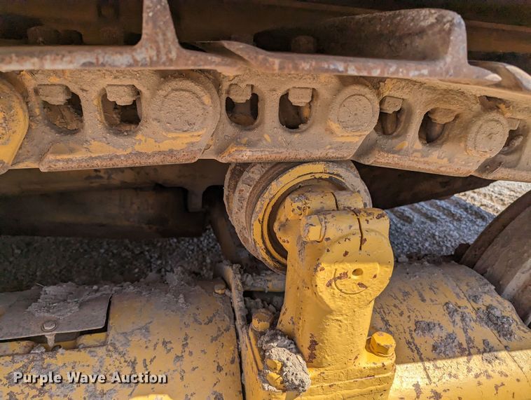 image for item MN9995 Caterpillar D7  tack rig