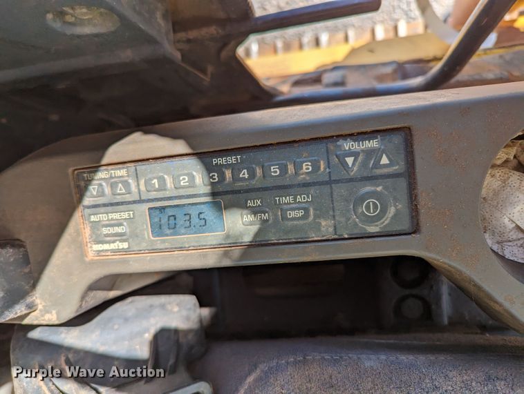 image for item MN9997 2012 Komatsu PC210LC-10  excavator