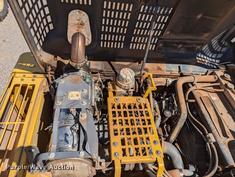 image for item MN9997 2012 Komatsu PC210LC-10  excavator