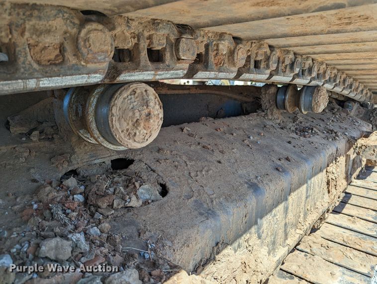 image for item MN9997 2012 Komatsu PC210LC-10  excavator