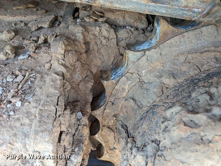 image for item MN9997 2012 Komatsu PC210LC-10  excavator