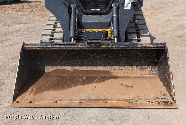 image for item MO9022 2022 John Deere 325G  tracked skid steer loader