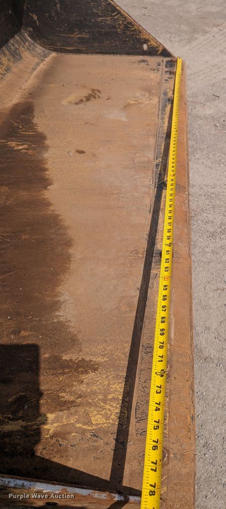 image for item MO9022 2022 John Deere 325G  tracked skid steer loader