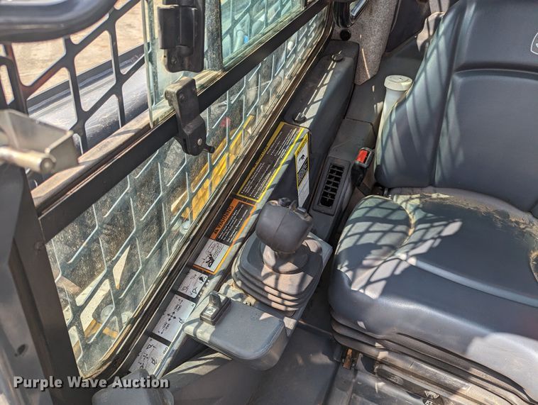 image for item MO9022 2022 John Deere 325G  tracked skid steer loader