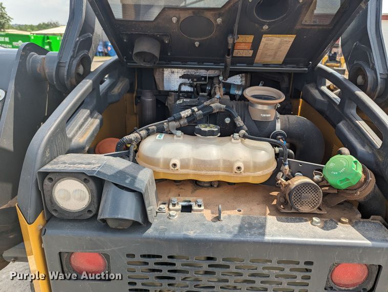 image for item MO9022 2022 John Deere 325G  tracked skid steer loader