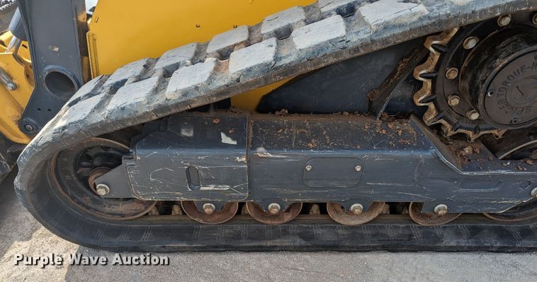 image for item MO9022 2022 John Deere 325G  tracked skid steer loader