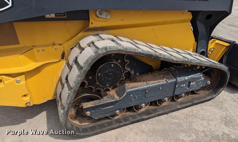 image for item MO9022 2022 John Deere 325G  tracked skid steer loader