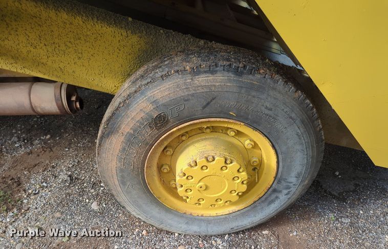 image for item MO9027 Koehring K  chip spreader