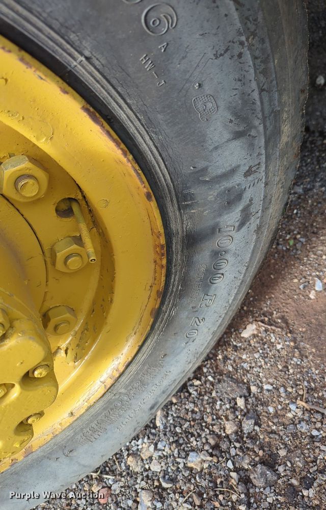 image for item MO9027 Koehring K  chip spreader