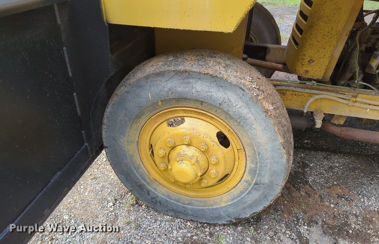 image for item MO9027 Koehring K  chip spreader