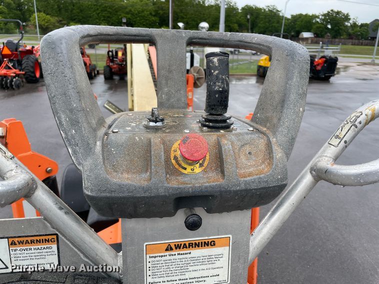 image for item MR9034 2018 JLG T350  boom lift