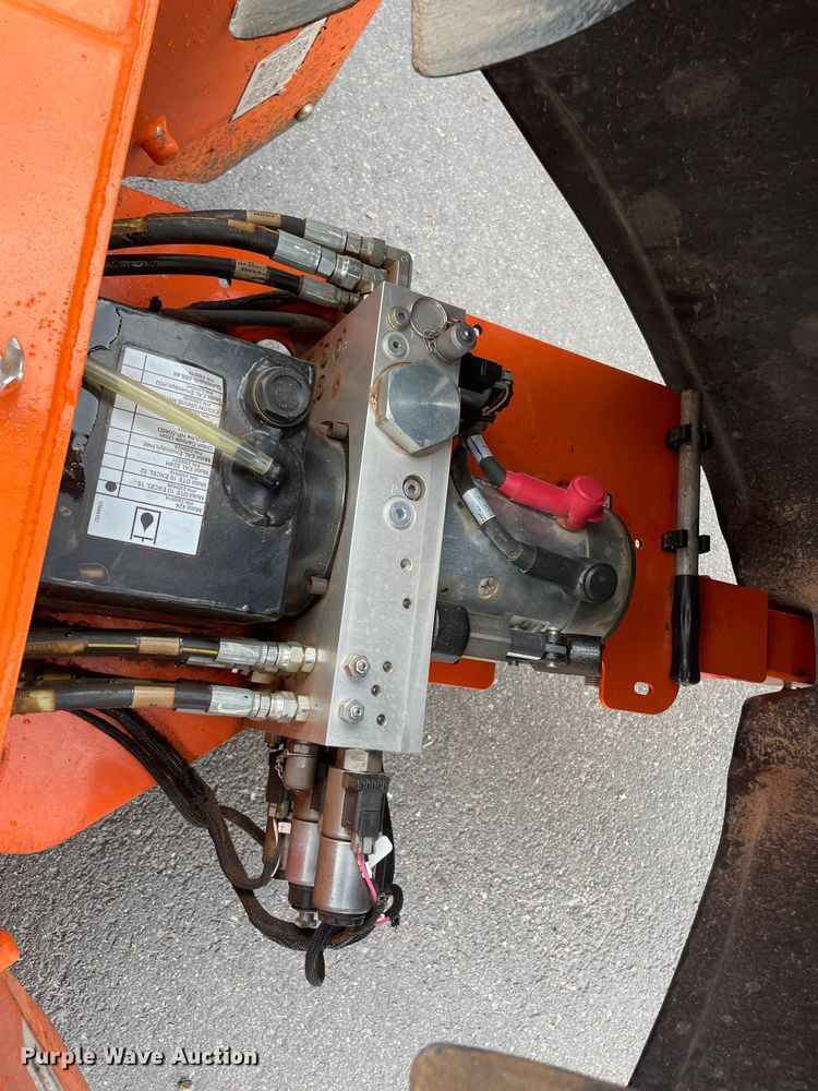 image for item MR9034 2018 JLG T350  boom lift