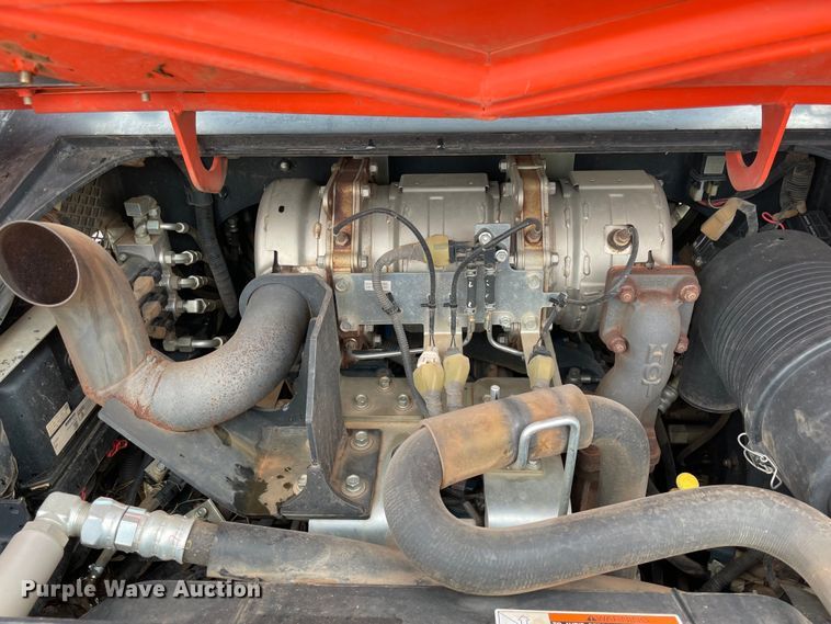 image for item MR9038 2020 Kubota SVL75-2  tracked skid steer loader