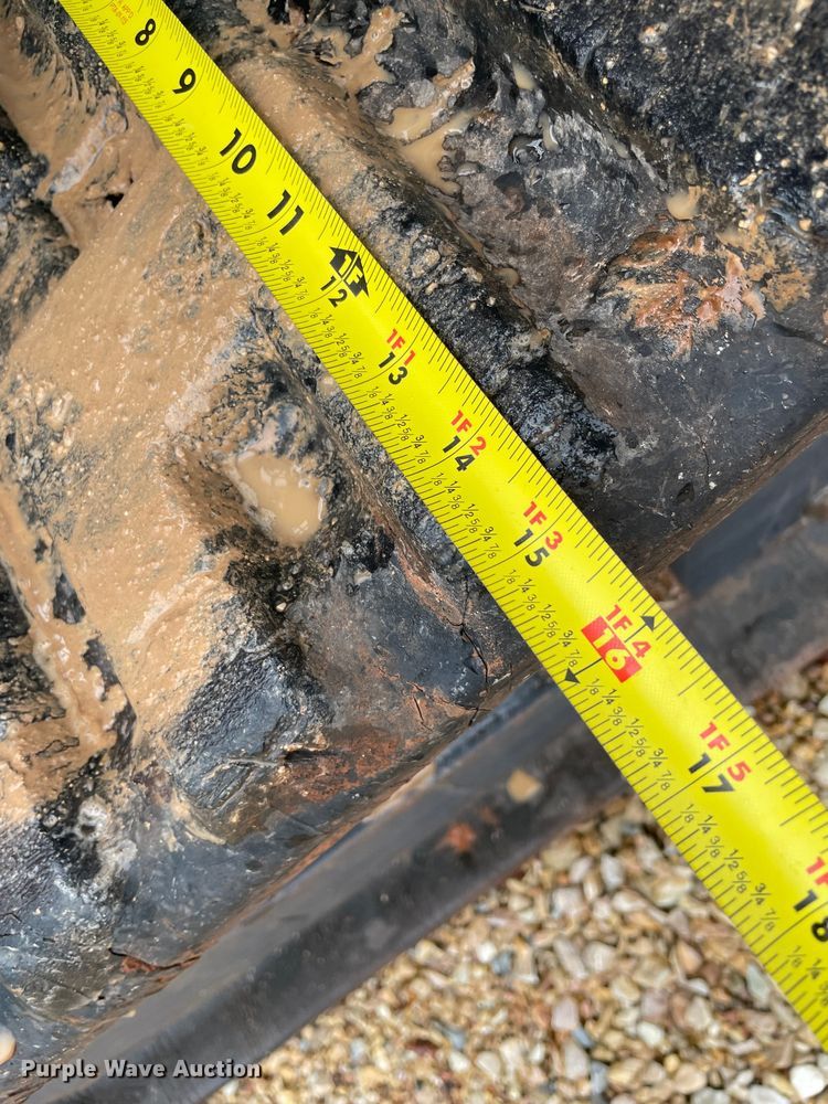 image for item MR9038 2020 Kubota SVL75-2  tracked skid steer loader