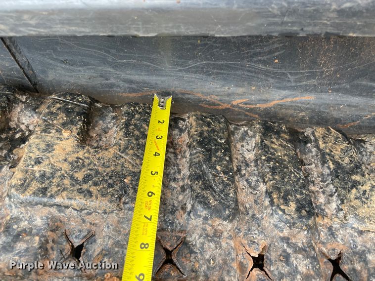 image for item MR9038 2020 Kubota SVL75-2  tracked skid steer loader