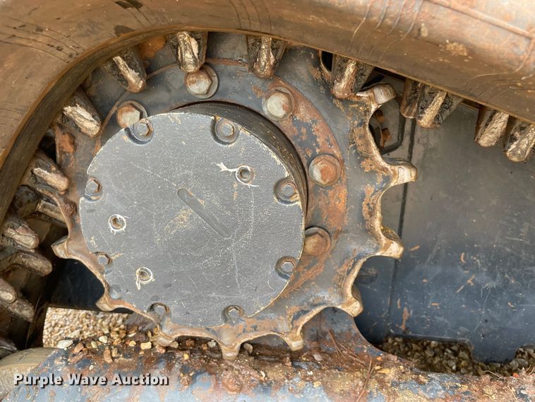 image for item MR9038 2020 Kubota SVL75-2  tracked skid steer loader