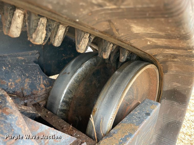 image for item MR9038 2020 Kubota SVL75-2  tracked skid steer loader