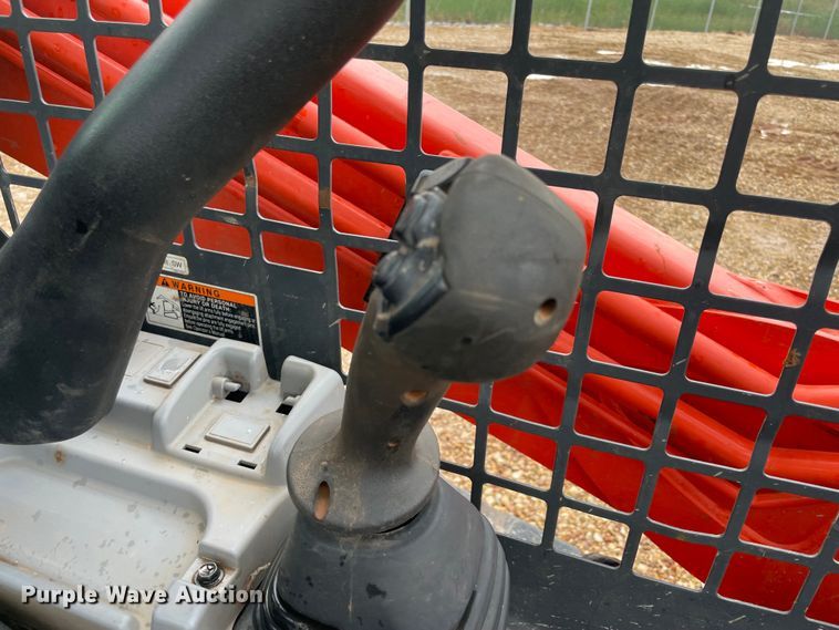 image for item MR9039 2020 Kubota SVL75-2  tracked skid steer loader