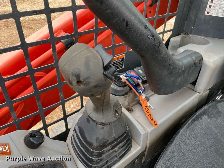 image for item MR9039 2020 Kubota SVL75-2  tracked skid steer loader