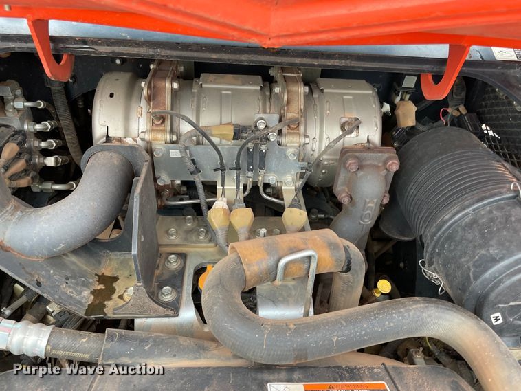 image for item MR9039 2020 Kubota SVL75-2  tracked skid steer loader