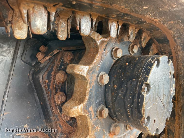 image for item MR9039 2020 Kubota SVL75-2  tracked skid steer loader