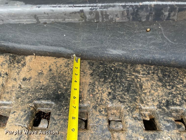 image for item MR9039 2020 Kubota SVL75-2  tracked skid steer loader