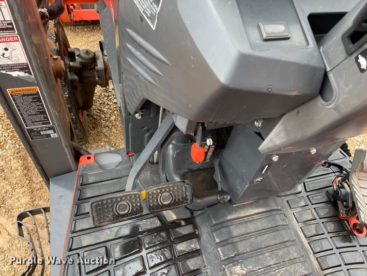 image for item MR9042 2020 Kubota L47  backhoe