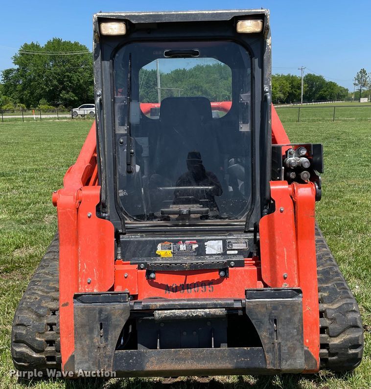 image for item MR9044 2020 Kubota SVL95-2S  tracked skid steer loader