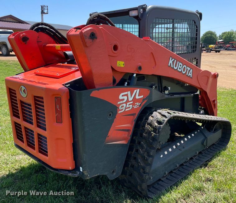 image for item MR9044 2020 Kubota SVL95-2S  tracked skid steer loader