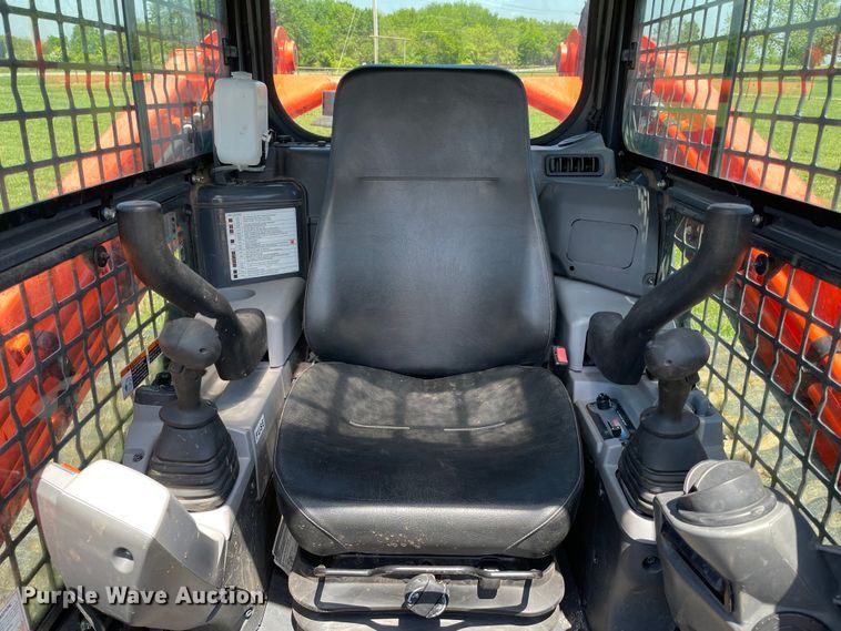 image for item MR9044 2020 Kubota SVL95-2S  tracked skid steer loader