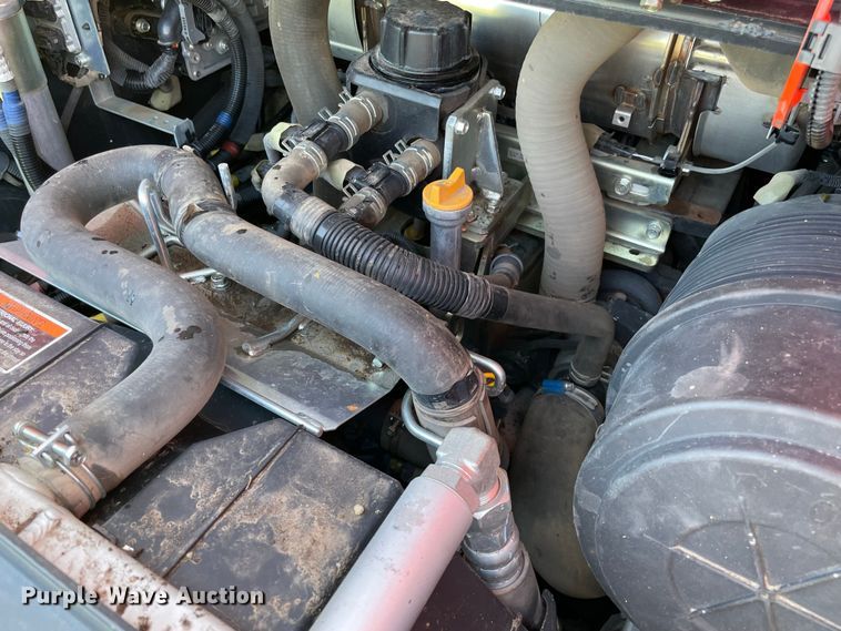 image for item MR9044 2020 Kubota SVL95-2S  tracked skid steer loader