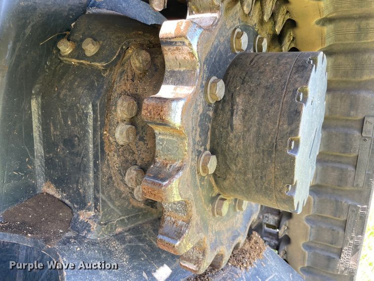 image for item MR9044 2020 Kubota SVL95-2S  tracked skid steer loader