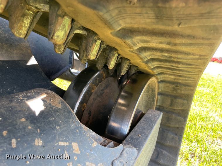 image for item MR9044 2020 Kubota SVL95-2S  tracked skid steer loader