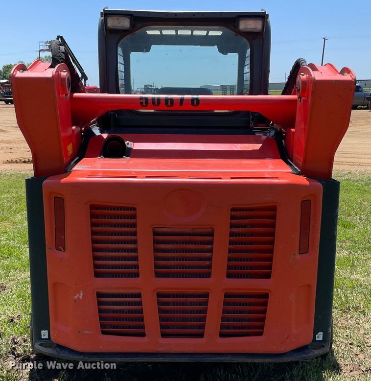 image for item MR9045 2020 Kubota SVL75-2  tracked skid steer loader